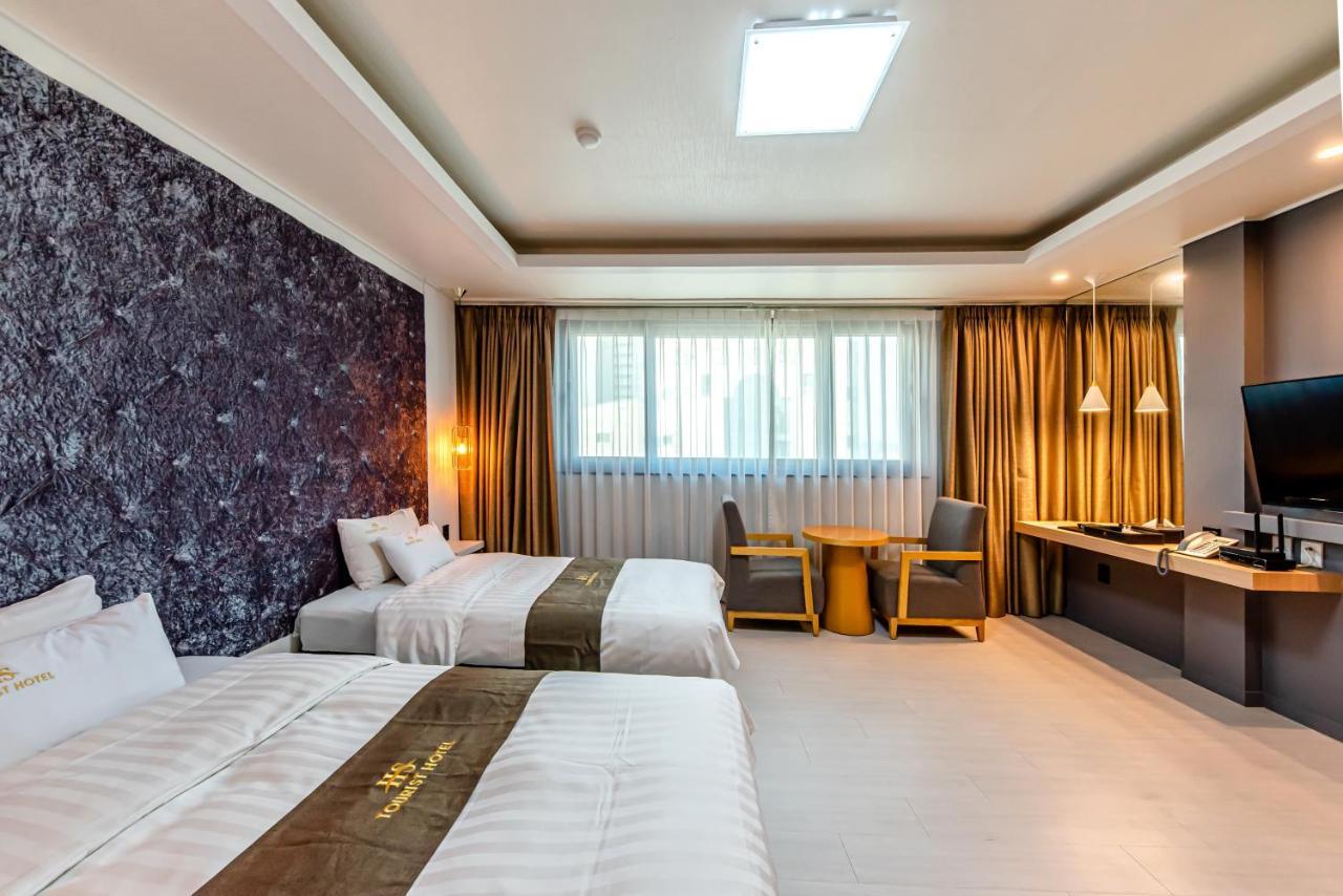 Hs Tourist Hotel Joszu Kültér fotó