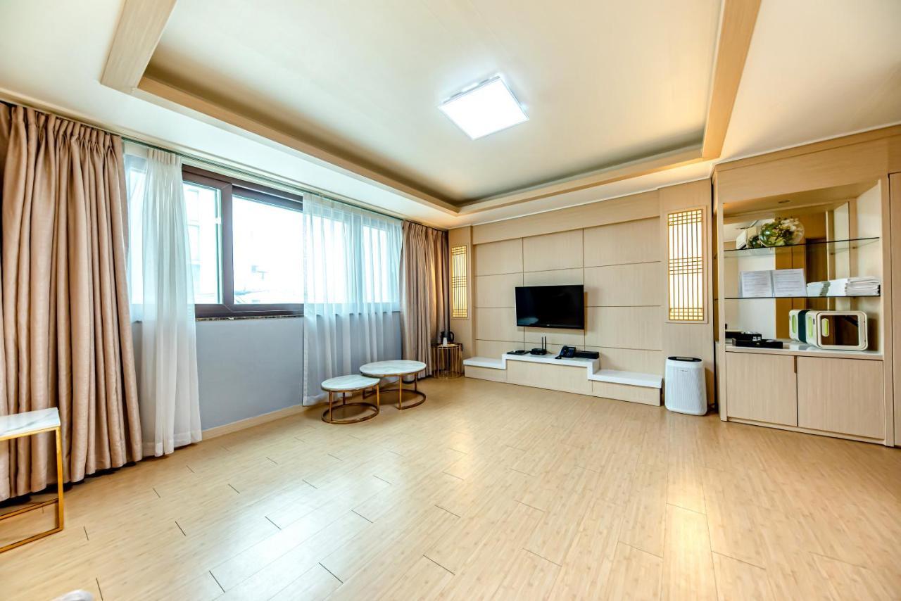 Hs Tourist Hotel Joszu Kültér fotó