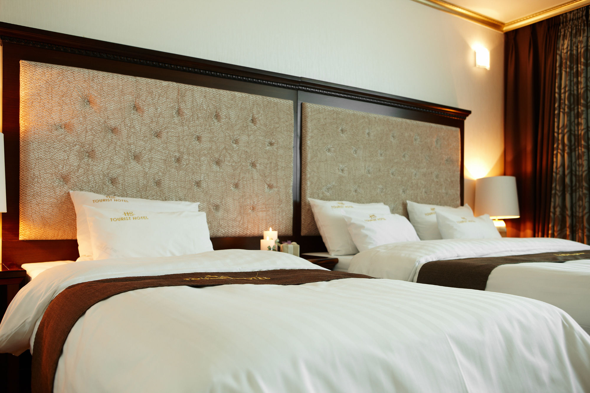 Hs Tourist Hotel Joszu Kültér fotó